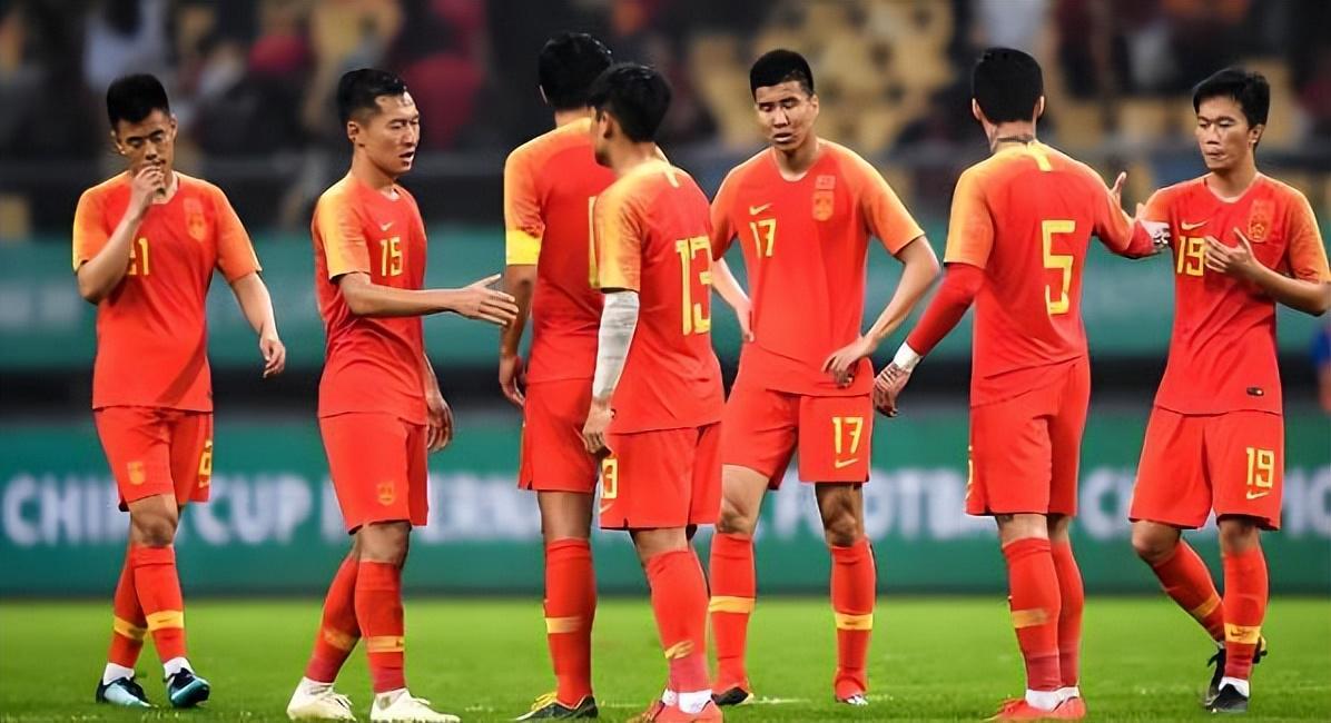 九游体育app下载-本赛季中超还没开打!刘殿座就收到一份惊喜大礼,赢得球迷点赞