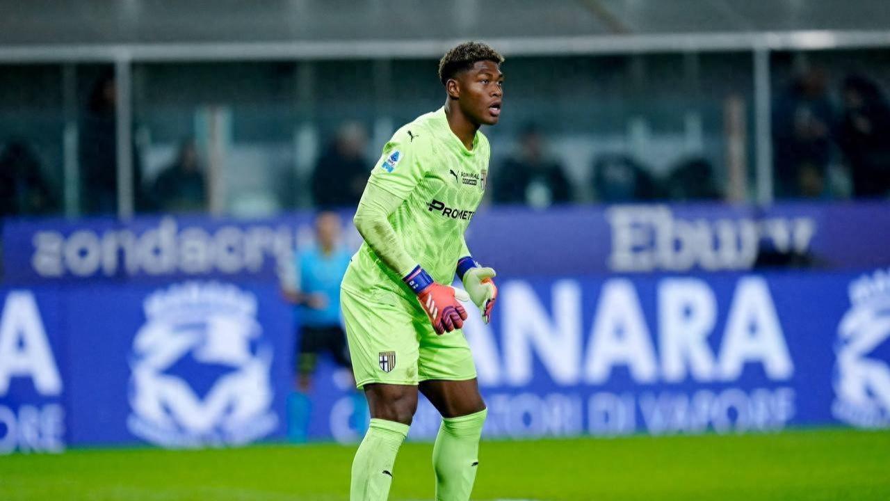 九游体育app下载-23岁日本国门获英超豪门青睐?媒体称“已展开行动”